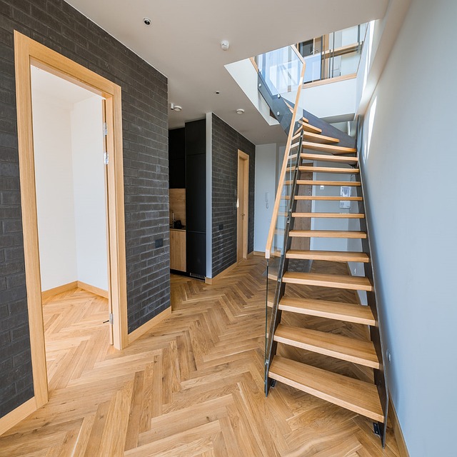 De charme van Hongaarse punt vloeren in jouw interieur
